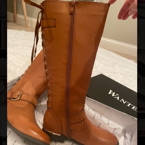 Lace up back knee high tan boots - Picture 5 of 6